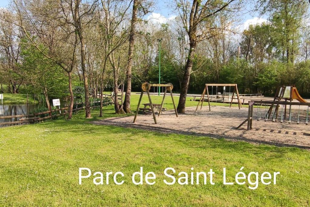 Вілла Gite La Metairie, Au Calme A La Campagne Saint-Seurin-de-Palenne Екстер'єр фото